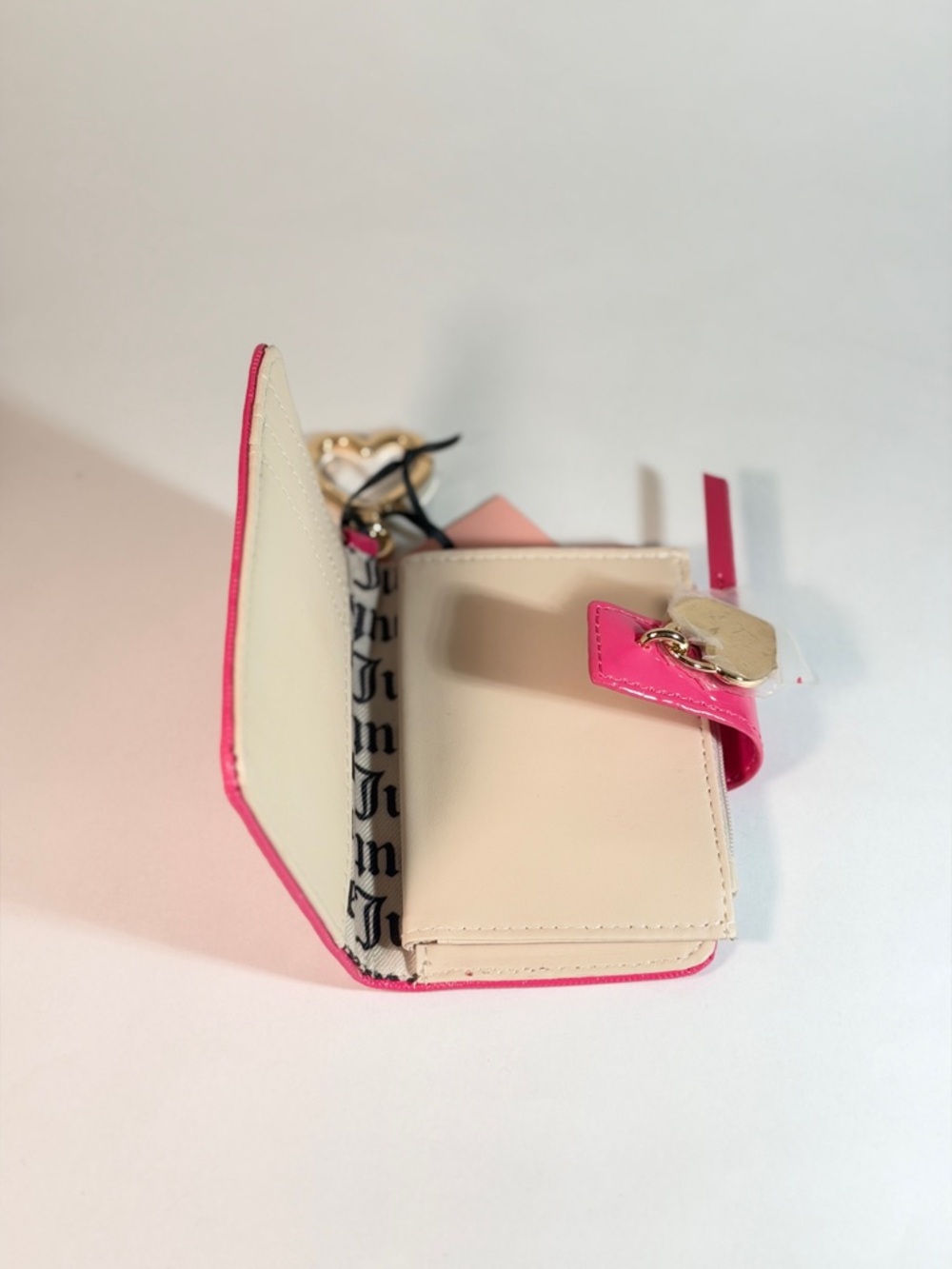 Juicy Couture Bright Pink Embossed Zip Card Holder with Heart Keyring - Picture 3 of 6